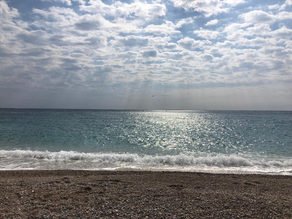 Front De Mer,Plage, Piscine, Parking Кан сюр Мер Екстериор снимка